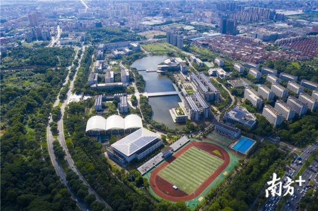 东莞职业技术学院